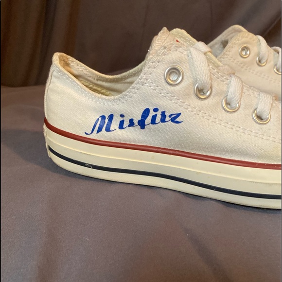 Converse - Picture 2 of 6